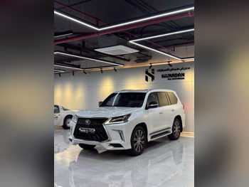 لكزس  ال اكس  570 اس  2018  اوتوماتيك  180,000 كم  8 سلندر  دفع رباعي  اس يو في  أبيض