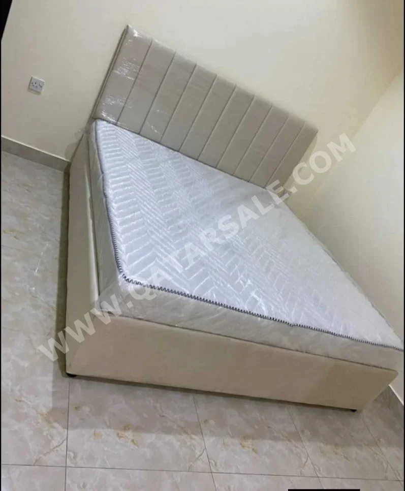 الأسّرة - لايف ستايل  - كينج  - متضمنة المرتبة