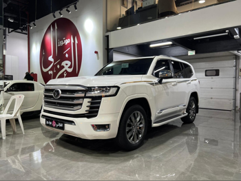 Toyota  Land Cruiser  VXR Twin Turbo  2024  Automatic  57,000 Km  6 Cylinder  Four Wheel Drive (4WD)  SUV  White  With Warranty