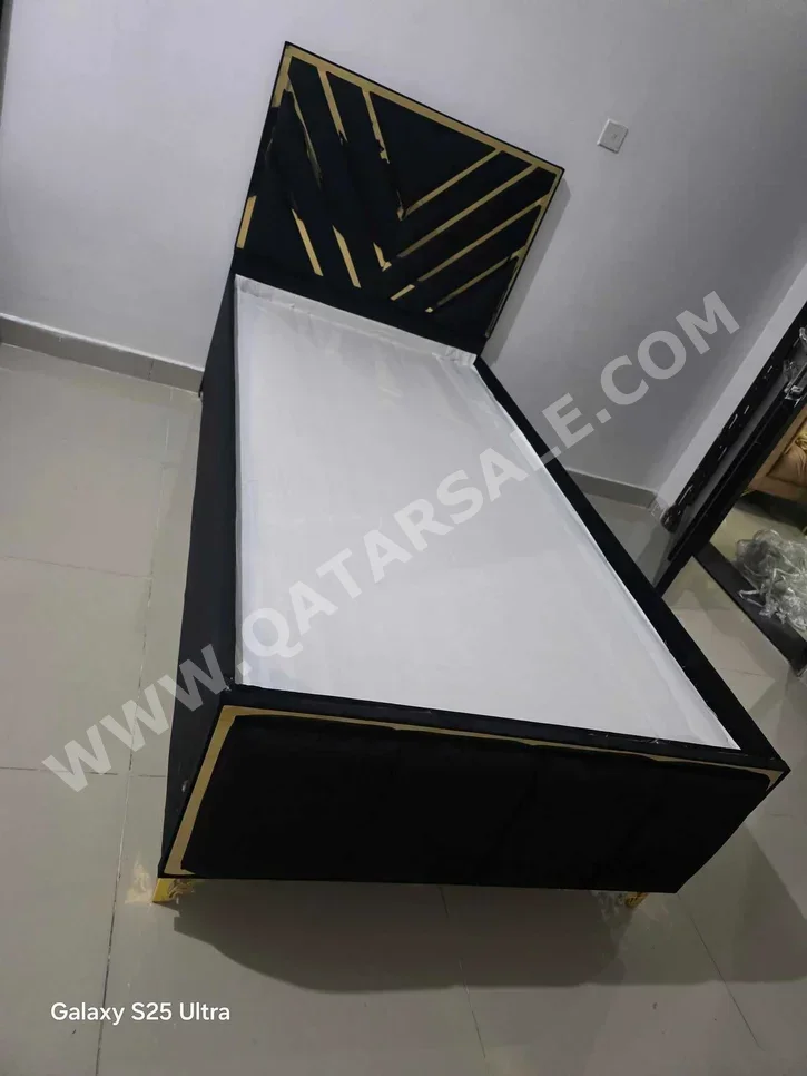 الأسّرة - لايف ستايل  - فردي  - أسود