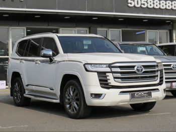 تويوتا  لاند كروزر  في اكس توين توربو  2023  اوتوماتيك  17,000 كم  6 سلندر  دفع رباعي  اس يو في  أبيض  تحت الضمان