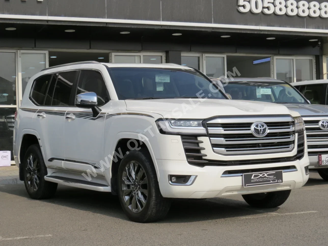 تويوتا  لاند كروزر  في اكس توين توربو  2023  اوتوماتيك  17,000 كم  6 سلندر  دفع رباعي  اس يو في  أبيض  تحت الضمان