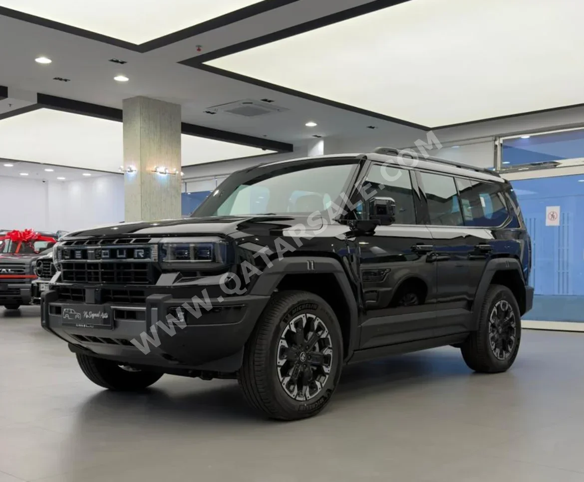 جيتور جي 700 فلاج شب 2026 اوتوماتيك 0 كم 4 سلندر دفع رباعي اس يو في أسود تحت الضمان