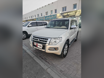 ميتسوبيشي  باجيرو  2016  اوتوماتيك  175,000 كم  6 سلندر  دفع رباعي  اس يو في  أبيض و أسود