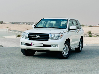 Toyota  Land Cruiser  GX  2010  Automatic  7,000 Km  6 Cylinder  Four Wheel Drive (4WD)  SUV  White