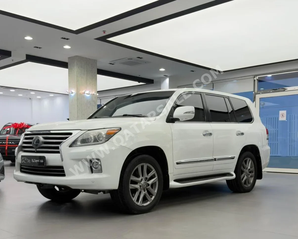 لكزس ال اكس 570 2014 اوتوماتيك 399,000 كم 8 سلندر دفع رباعي اس يو في أبيض