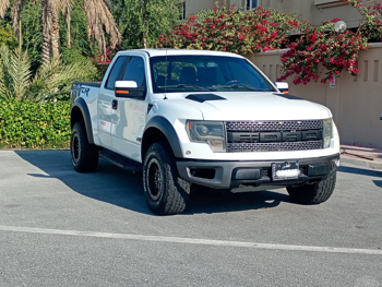 فورد  رابتر  أس في تي  2014  اوتوماتيك  95,000 كم  8 سلندر  دفع رباعي  بيكب  أبيض