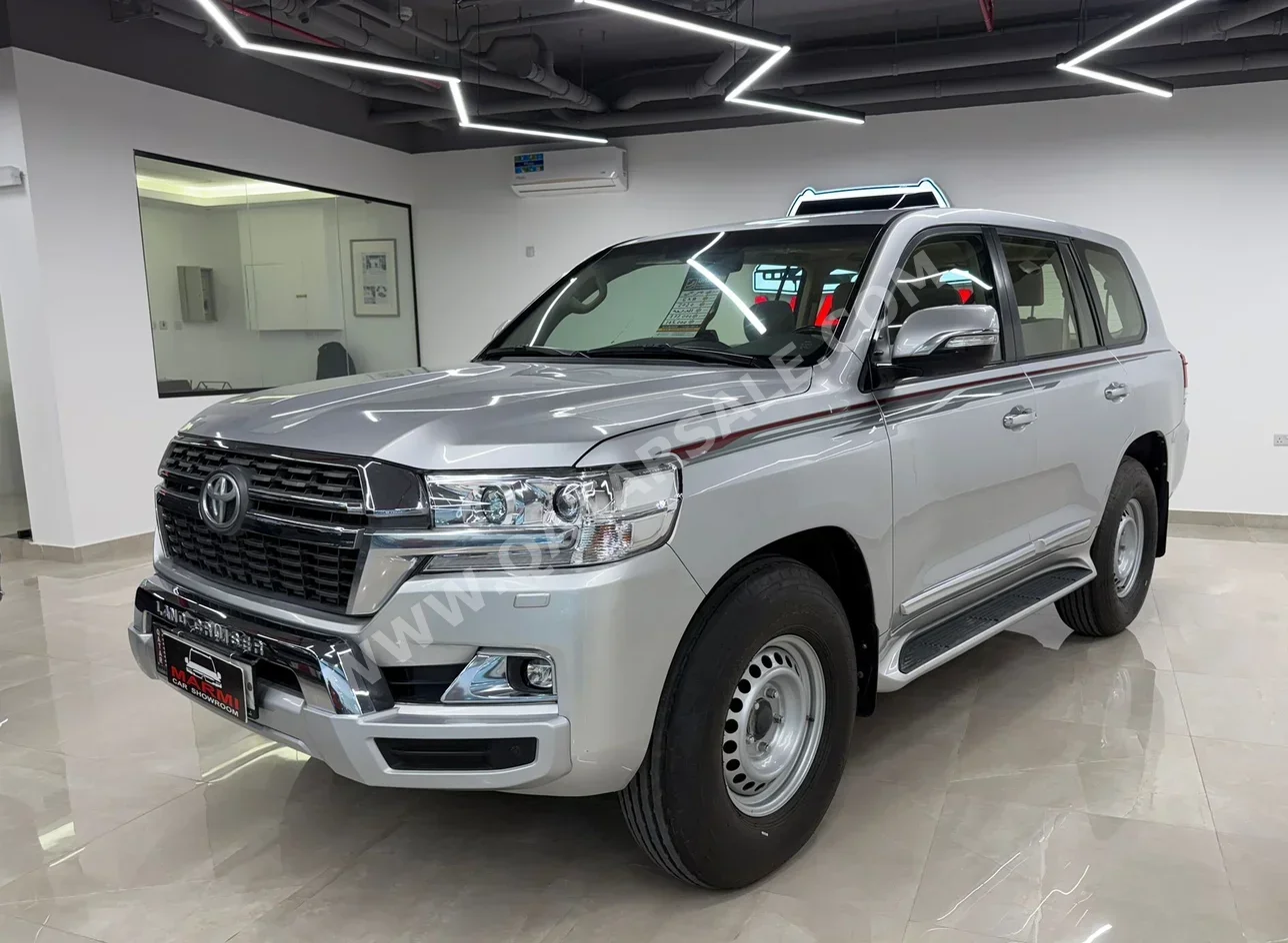 تويوتا لاند كروزر جي اكس ار 2020 اوتوماتيك 277,000 كم 8 سلندر دفع رباعي اس يو في فضي