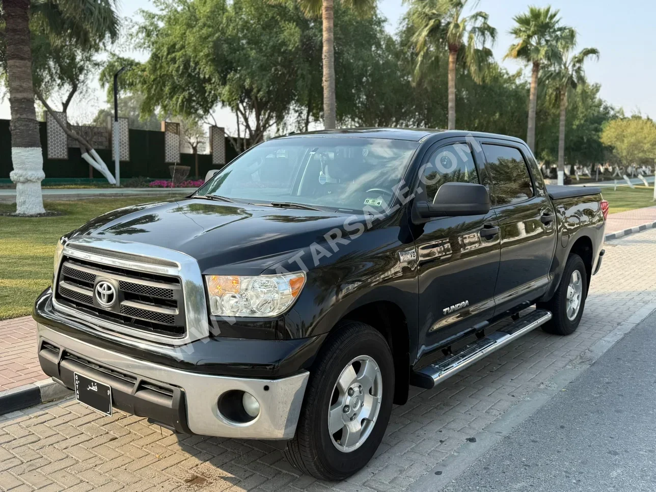 تويوتا تندرا 2011 اوتوماتيك 79,000 كم 8 سلندر دفع رباعي بيكب أسود