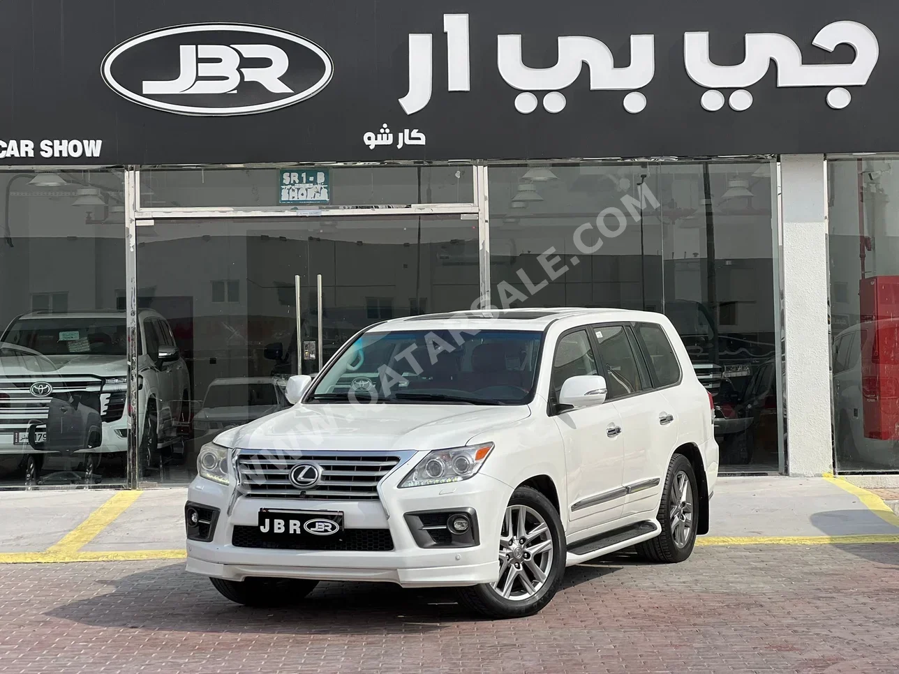 Lexus LX 570 2012 Automatic 290,000 Km 8 Cylinder Four Wheel Drive (4WD) SUV White