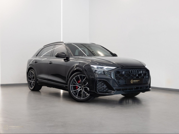Audi  Q8  S-Line  2024  Automatic  40,000 Km  6 Cylinder  All Wheel Drive (AWD)  SUV  Black  With Warranty