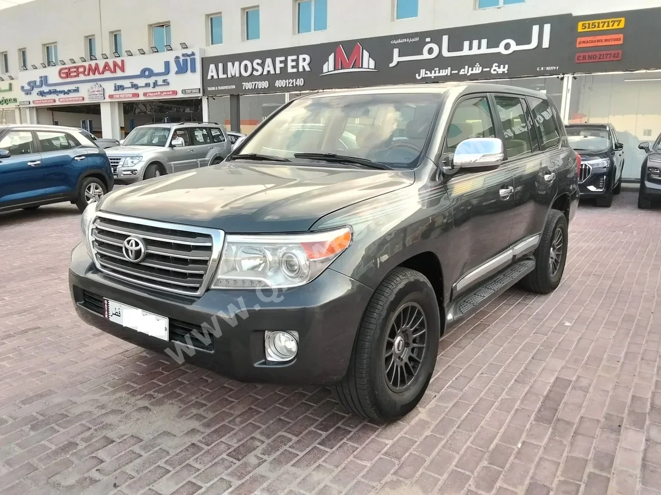 Toyota  Land Cruiser  GXR  2012  Automatic  420,000 Km  8 Cylinder  Four Wheel Drive (4WD)  SUV  Gray