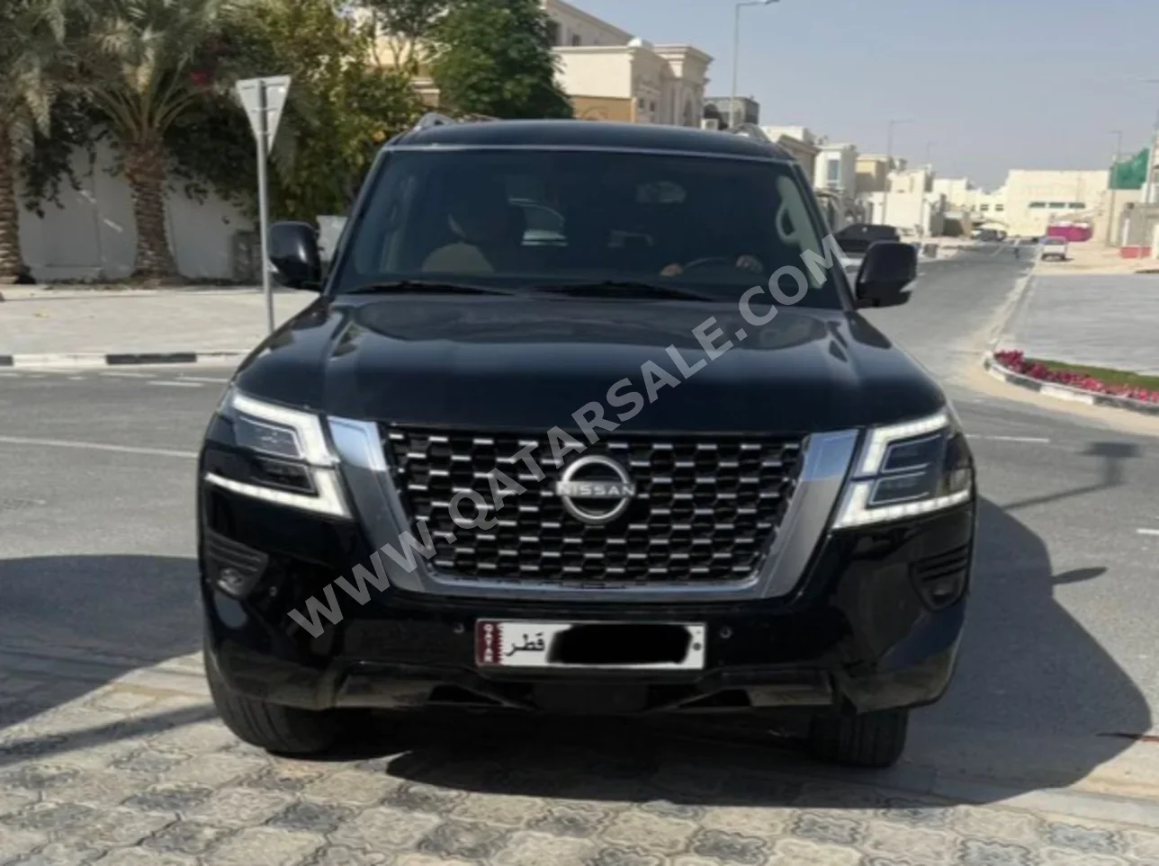 نيسان باترول اس اي 2023 اوتوماتيك 37,000 كم 6 سلندر دفع رباعي اس يو في أسود تحت الضمان