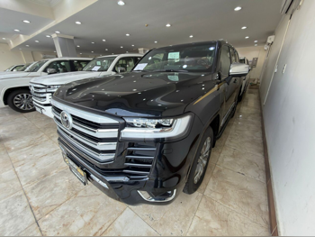 Toyota  Land Cruiser  VXR Twin Turbo  2026  Automatic  0 Km  6 Cylinder  Four Wheel Drive (4WD)  SUV  Black  With Warranty