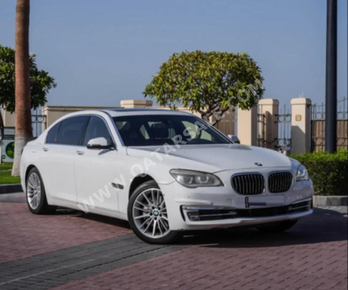 بي ام دبليو الفئة - السابعة 730 Li 2014 اوتوماتيك 100,000 كم 6 سلندر دفع خلفي سيدان أبيض