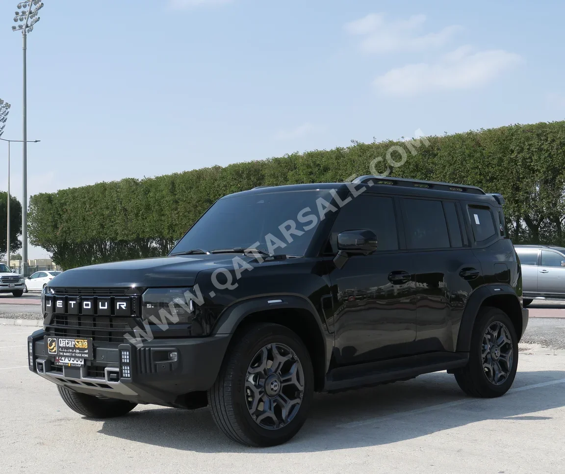 جيتور تي 2 اي- دي ام 2025 اوتوماتيك 17,500 كم 4 سلندر دفع رباعي اس يو في أبيض تحت الضمان