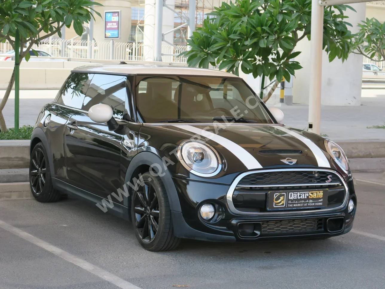 ميني كوبر اس 2017 اوتوماتيك 22,500 كم 4 سلندر سحب امامي هاتشباك أسود