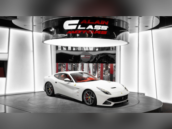 Ferrari  F12 Berlinetta  2016  Automatic  8,061 Km  12 Cylinder  Rear Wheel Drive (RWD)  Coupe / Sport  White