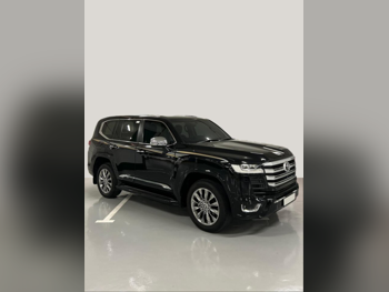 تويوتا  لاند كروزر  في اكس توين توربو  2023  اوتوماتيك  97,000 كم  6 سلندر  دفع رباعي  اس يو في  أسود  تحت الضمان