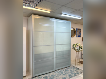 خزائن ودواليب الملابس والزينة - ايكيا - خزائن - أبيض