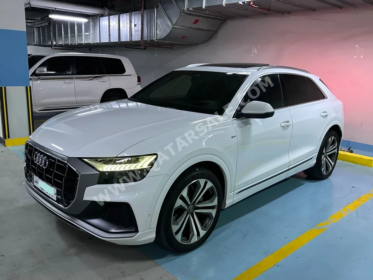 Audi  Q8  S-Line  2019  Automatic  98,000 Km  6 Cylinder  All Wheel Drive (AWD)  SUV  White