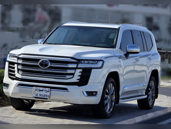 Toyota  Land Cruiser  VXR Twin Turbo  2024  Automatic  19,000 Km  6 Cylinder  Four Wheel Drive (4WD)  SUV  White  With Warranty