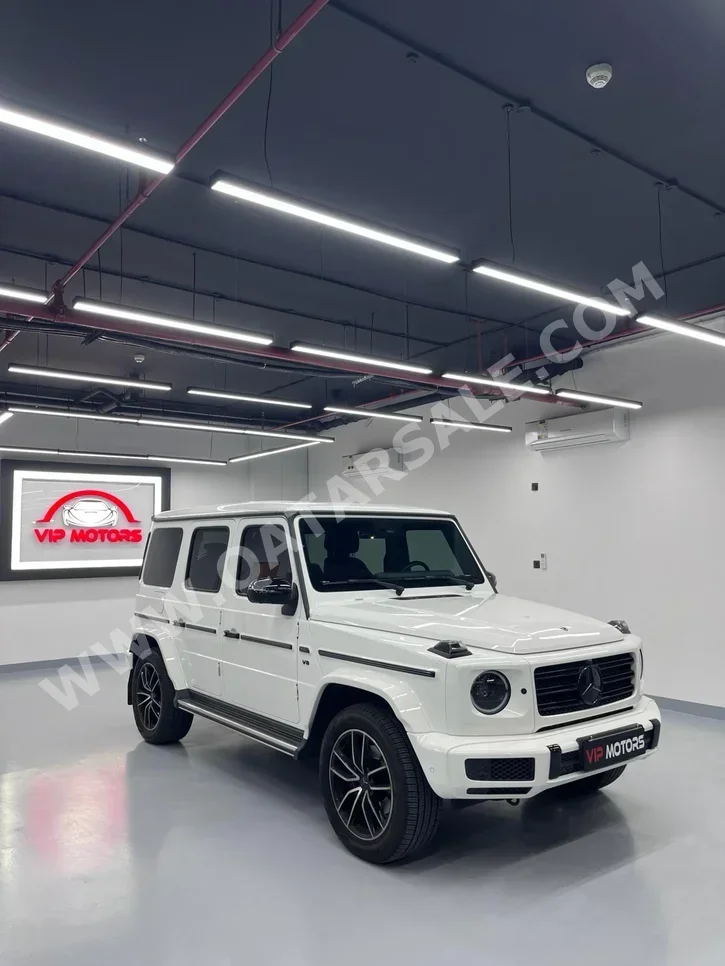 Mercedes-Benz  G-Class  500  2022  Automatic  34,000 Km  8 Cylinder  Four Wheel Drive (4WD)  SUV  White