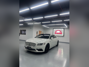 Lincoln  Continental  2020  Automatic  140,000 Km  8 Cylinder  Rear Wheel Drive (RWD)  Coupe / Sport  White