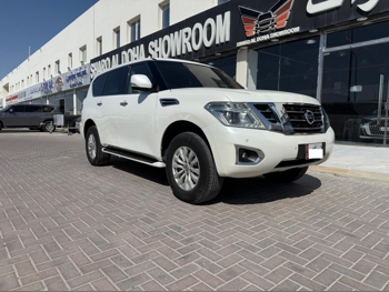 نيسان  باترول  اس اي  2017  اوتوماتيك  215,000 كم  6 سلندر  دفع رباعي  اس يو في  أبيض