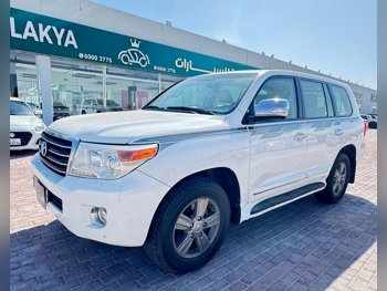 Toyota  Land Cruiser  GXR  2014  Automatic  472,000 Km  6 Cylinder  Four Wheel Drive (4WD)  SUV  White