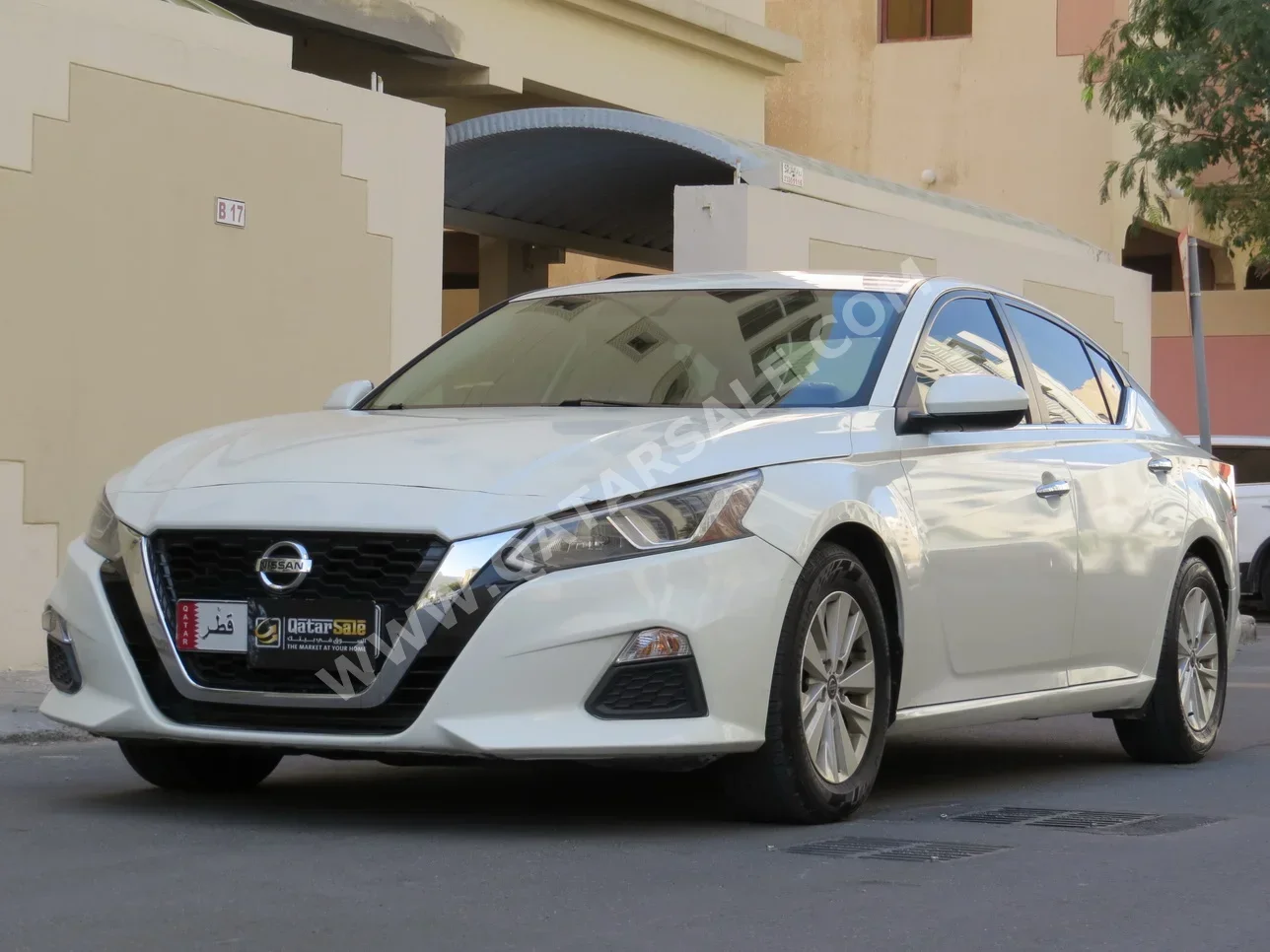 Nissan  Altima  2021  Automatic  160,000 Km  4 Cylinder  Front Wheel Drive (FWD)  Sedan  White