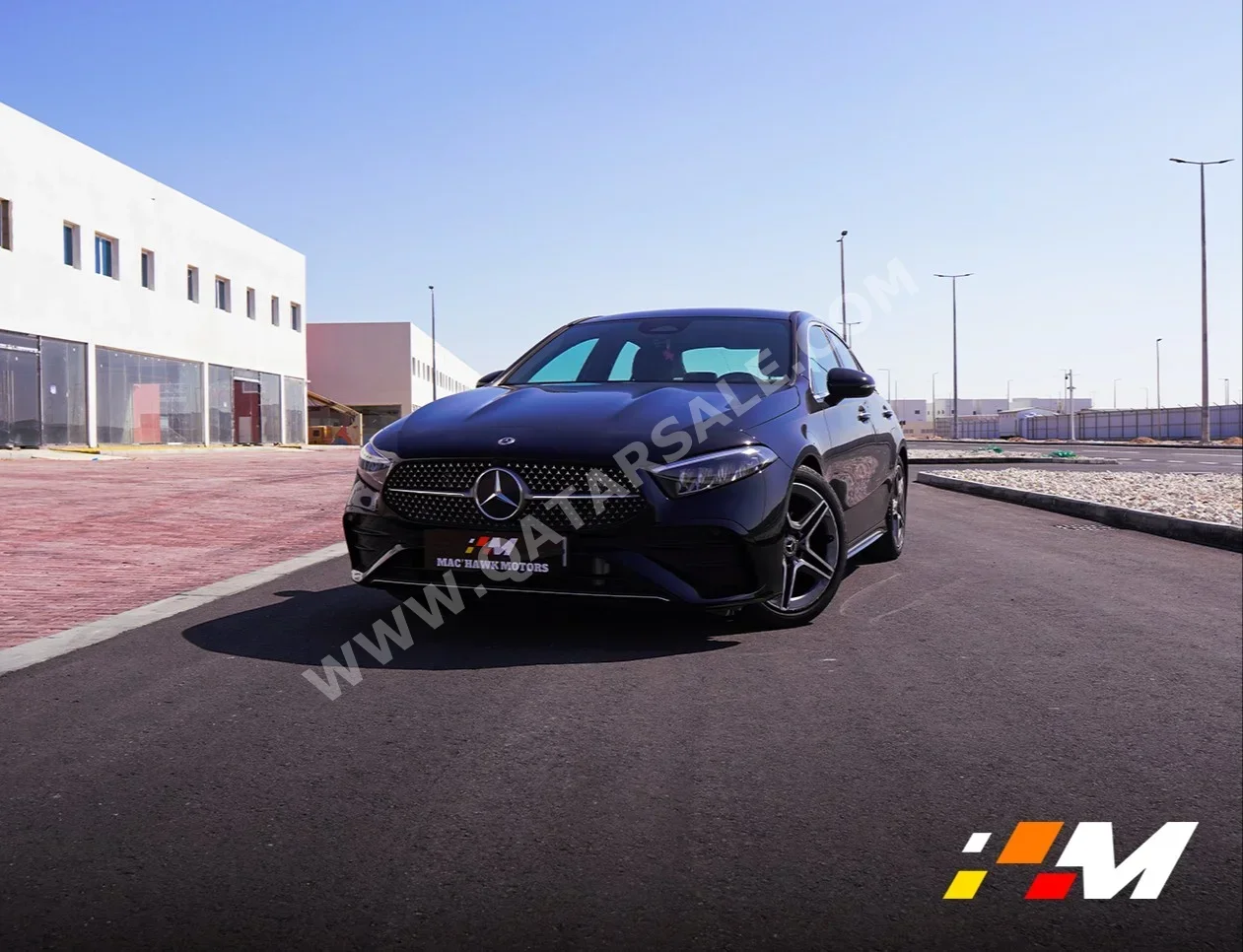 مرسيدس - بنز  ايه - كلاس  200  2023  اوتوماتيك  17,000 كم  4 سلندر  سحب امامي  سيدان  أسود  تحت الضمان