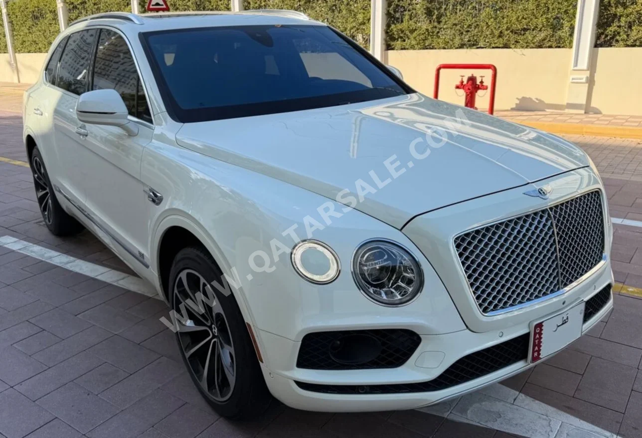 Bentley Bentayga 2018 Automatic 50,000 Km 12 Cylinder Four Wheel Drive (4WD) SUV White