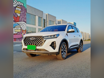 Chery  Tiggo  7 Pro Max  2025  Automatic  27,000 Km  4 Cylinder  Four Wheel Drive (4WD)  SUV  White  With Warranty