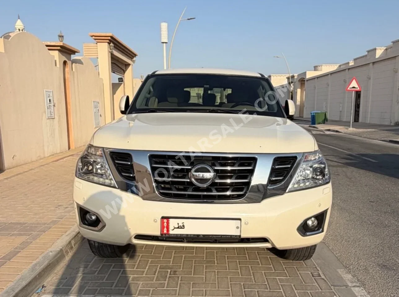 نيسان  باترول  اس اي  2019  اوتوماتيك  191,534 كم  6 سلندر  دفع رباعي  اس يو في  أبيض لؤلؤي