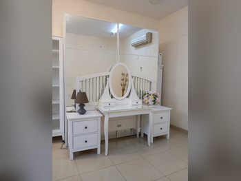 أطقم غرف نوم - ايكيا  - أبيض