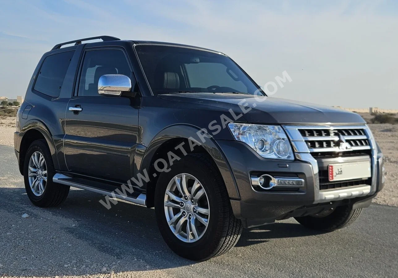 Mitsubishi  Pajero  3.8  2016  Automatic  53,000 Km  6 Cylinder  Four Wheel Drive (4WD)  SUV  Dark Gray