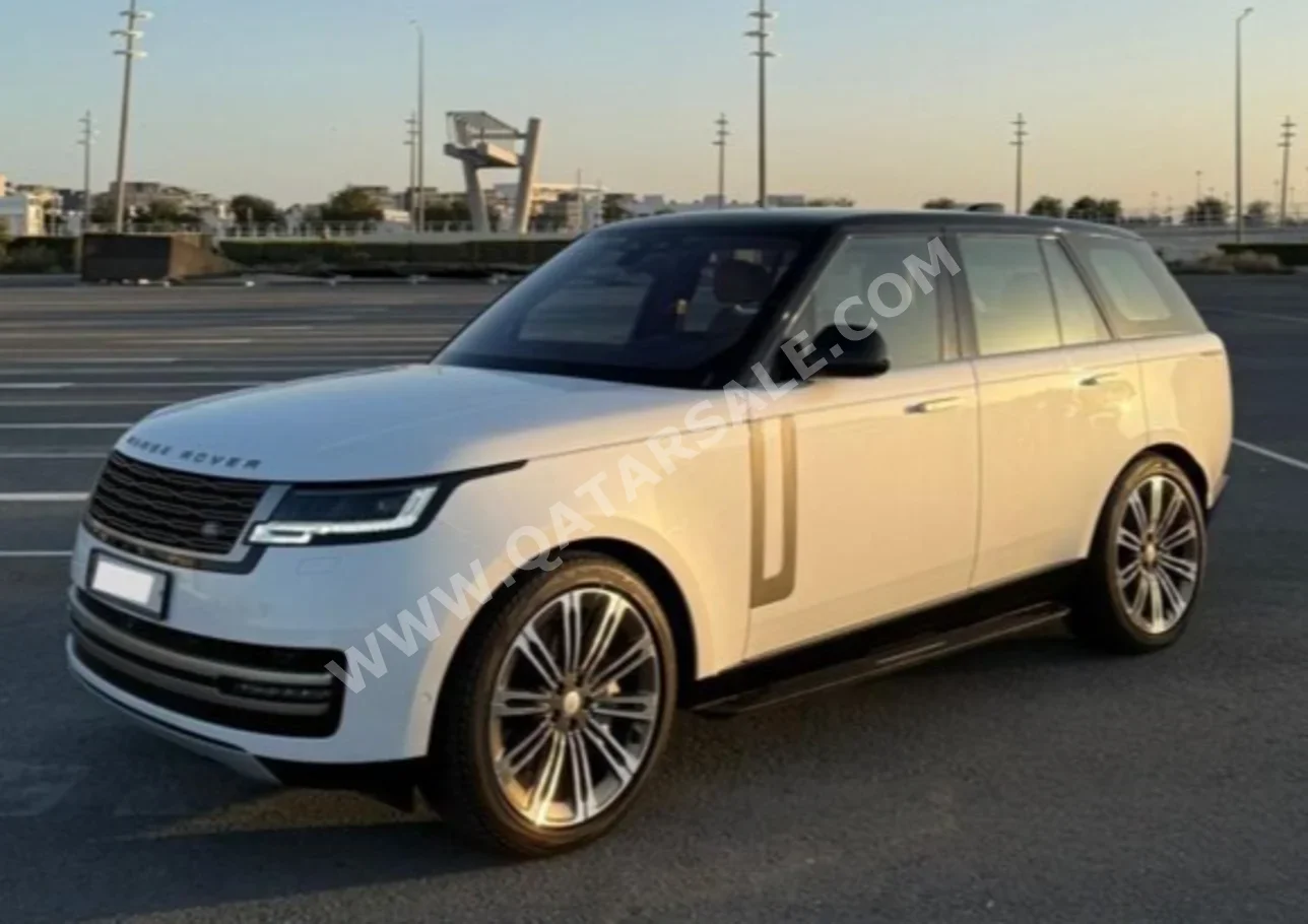 Land Rover  Range Rover  Vogue HSE  2023  Automatic  21,000 Km  8 Cylinder  Four Wheel Drive (4WD)  SUV  White  With Warranty