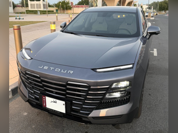 جيتور  داشينغ  لكجري  2025  اوتوماتيك  15,000 كم  4 سلندر  سحب امامي  اس يو في  رمادي فانتوم  تحت الضمان