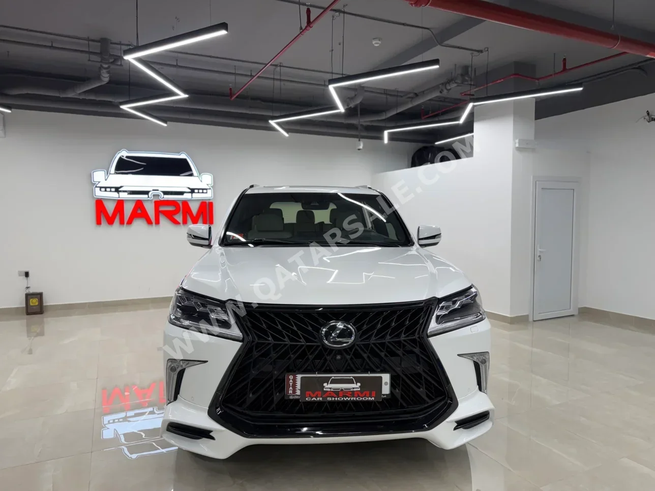 Lexus LX 570 2016 Automatic 353,000 Km 8 Cylinder Four Wheel Drive (4WD) SUV White