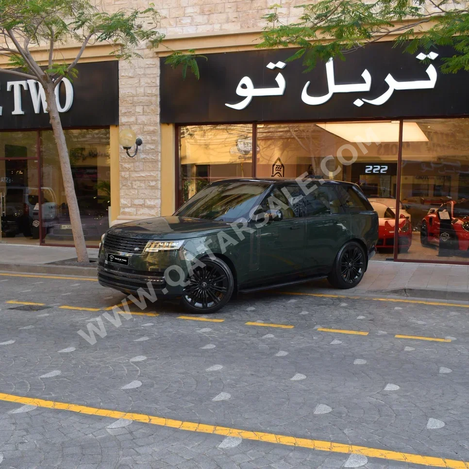Land Rover  Range Rover  Vogue HSE  2025  Automatic  14,135 Km  6 Cylinder  Four Wheel Drive (4WD)  SUV  Green  With Warranty