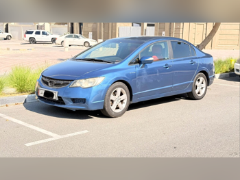 هوندا  سيفيك  2011  اوتوماتيك  321,000 كم  4 سلندر  سحب امامي  سيدان  ازرق