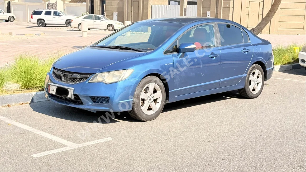 هوندا سيفيك 2011 اوتوماتيك 321,000 كم 4 سلندر سحب امامي سيدان ازرق