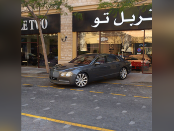 Bentley  Continental  Flying Spur  2014  Automatic  83,800 Km  12 Cylinder  All Wheel Drive (AWD)  Sedan  Gray