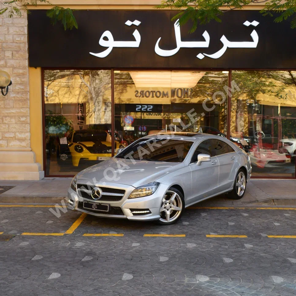 مرسيدس - بنز سي ال 500 2014 اوتوماتيك 78,000 كم 8 سلندر دفع خلفي سيدان فضي