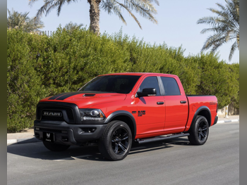 دودج  رام  وارلوك  2023  اوتوماتيك  14,000 كم  8 سلندر  دفع رباعي  بيكب  أحمر  تحت الضمان