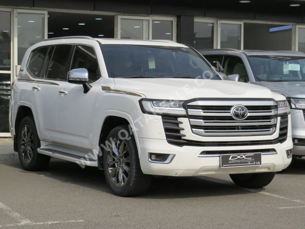 Toyota  Land Cruiser  VXR Twin Turbo  2022  Automatic  89,000 Km  6 Cylinder  Four Wheel Drive (4WD)  SUV  White