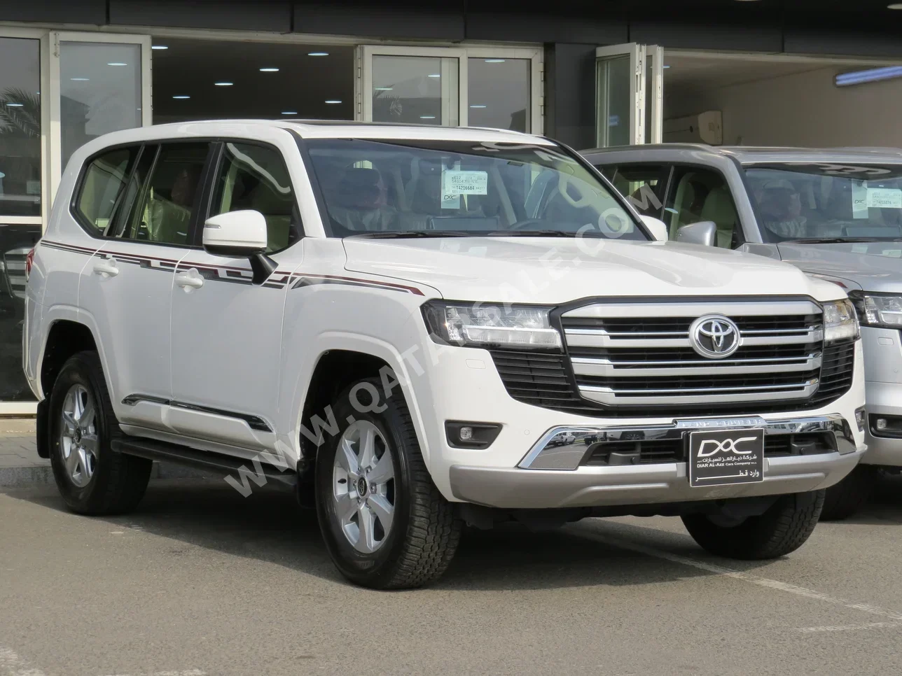 تويوتا  لاند كروزر  جي اكس ار توين توربو  2026  اوتوماتيك  0 كم  6 سلندر  دفع رباعي  اس يو في  أبيض  تحت الضمان