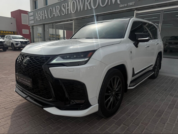 لكزس  ال اكس  600 اف سبورت  2025  اوتوماتيك  28,000 كم  8 سلندر  دفع رباعي  اس يو في  أبيض  تحت الضمان