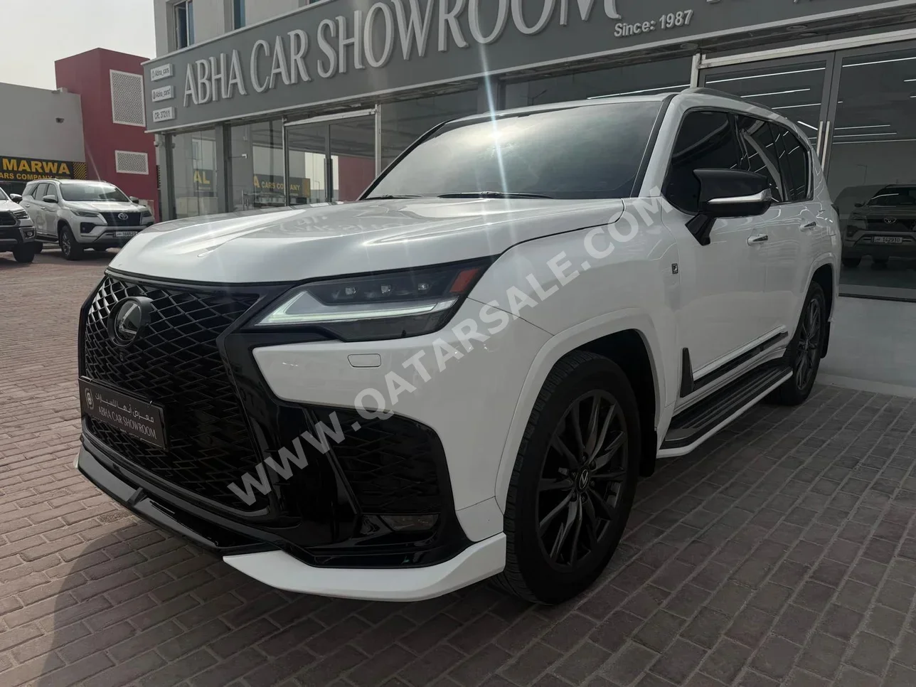 Lexus  LX  600 F Sport  2025  Automatic  28,000 Km  8 Cylinder  Four Wheel Drive (4WD)  SUV  White  With Warranty
